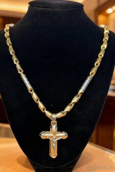 ZLATÝ ŘETÍZEK S PŘÍVĚSKEM