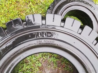 Pneu VZV 6.00-9 a 7.00-12