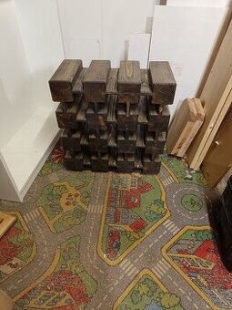 Prodám stojan na víno smrk