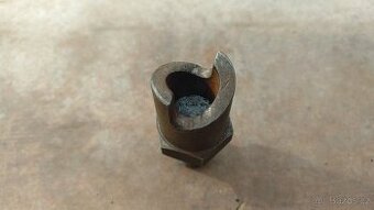 Škoda 1000 mb matice na startování klikou