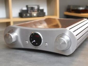 AMP-150 AE Gatoaudio integrovaný zesilovač