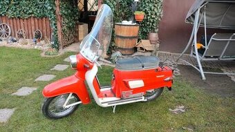 Tatran 125 , skútr.