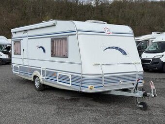 TEC Travel King 555K1 – Karavan s moverem, solárem, markýzou