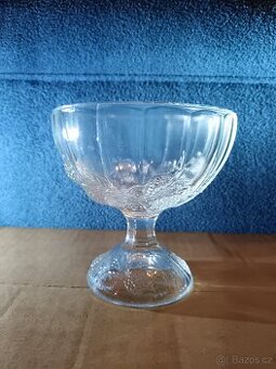 Pohár na zmrzlinu 350 ml