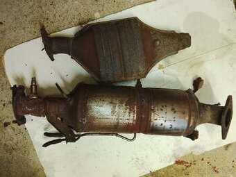 katy     mazda   5      peugeot     cen  dohoda