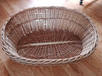 Proutěný pelíšek pro psa