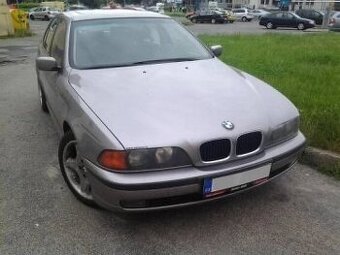 BMW 523 I--BMW e39