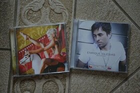 CD Pink a Enrique Iglesias