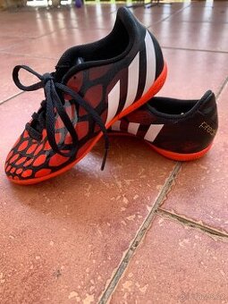 Sportovni boty Adidas vel. 31, UK 12 1/2