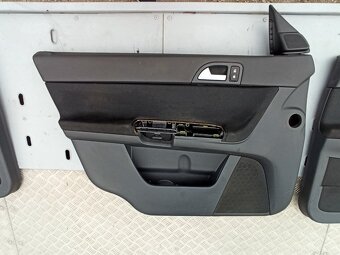 Volvo V50 facelift tapece