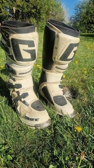 Gaerne sg12