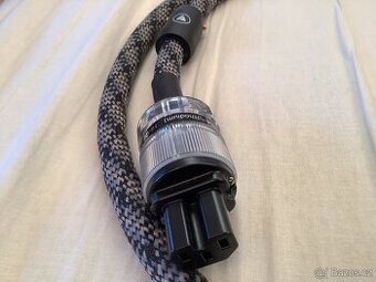 Viablue X-40 napájecí kabel, Rhodium konektory