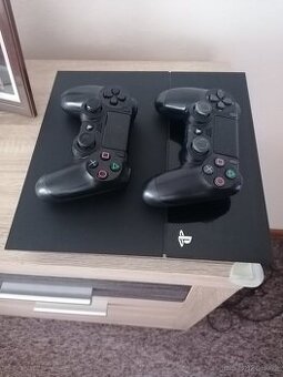 Ps 4