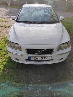 Volvo s60 2.5T awd 154kw