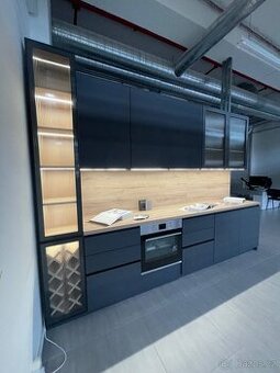 Prodám NOVOU Šedu kuchyň Plzeň DTD Egger