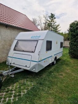 Obytný přívěs KNAUS Country 460