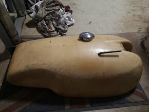 Norton - Triton