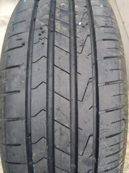 215/65/17 letní dot24 vzorek 2x6,5mm a 2x5,5mm
