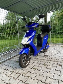 Elektroskutr bez ŘP Elektropower Nova M3 1000W