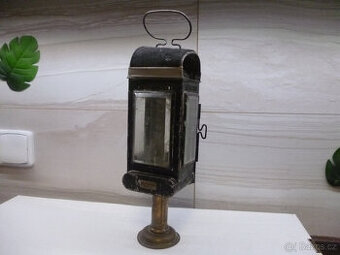 STARÁ KOČÁROVÁ LAMPA