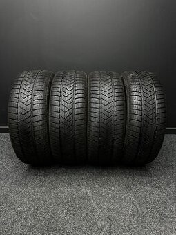Sada pneu Pirelli 235/65/17 104H