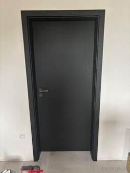 Dveře 100 cm včetně obložek, pravé
