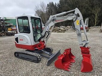 Takeuchi TB225-minibagr•TOP•23HP-17Kw;2,4t,770mth