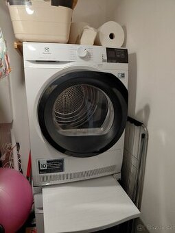 Sušička Elektrolux DelicateCare 8 kg na náhradní díly