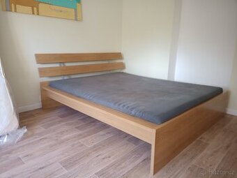 Postel 160x200cm