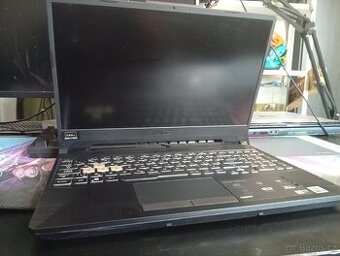 Nefunkční herní Asus Tuf gaming notebook