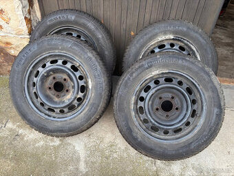 Sada zimních pneumatik Continental 195/65 R 15 T