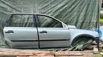 XC90 celý pravý bok