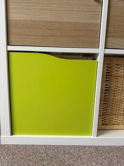 IKEA knihovna Kallax - dvířka