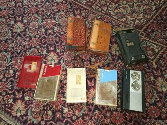 Tesla Doris a Signál staré rádia tranzistoráky