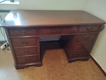 Vintage psací stůl