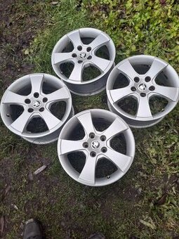 Alu kola 5x112 originál Škoda R16