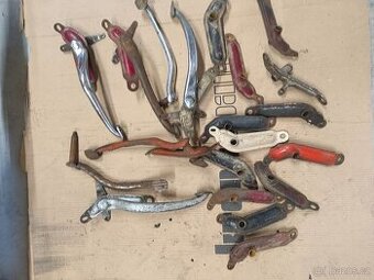 jawa kývačka panelka paky brzdy