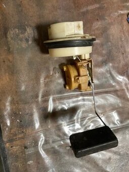 Plovák benzín Peugeot 106