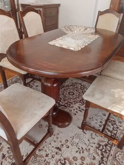 Stůl se 6 židllemi