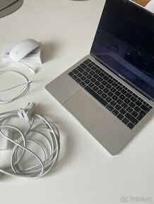 Apple MacBook Air 13,3" - 1
