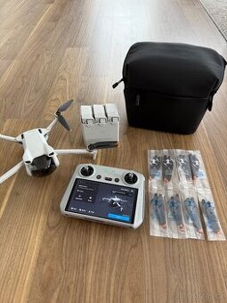 DJI mini 3 Fly More Combo (DJI RC)