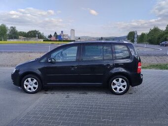 VW Touran 2,0 TDI Highline