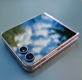 Samsung Galaxy Z Flip5 – 512 GB – Lavender – záruka, super c