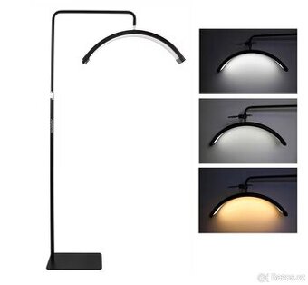 Half moon lampa