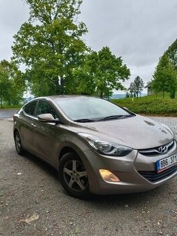 Hyundai elantra 1.6 prodám nebo vyměním