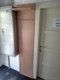 Věšák dřevěný stěnový s policí + věšák dřevěný nástěnný - 1