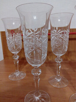 SKLENICE NA SEKT - ŠAMPAŇSKÉ - 1