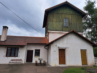 Rodinný dům v Holicích k pronajmutí - 1