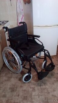 INVALIDNÍ VOZÍK 47cmZADNÍ BRZDY-lze zaslat PO ČR -