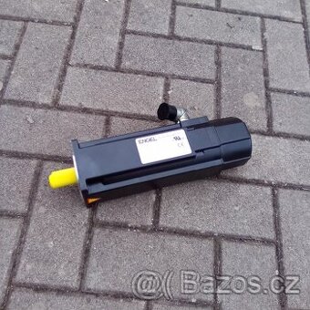 Servomotor